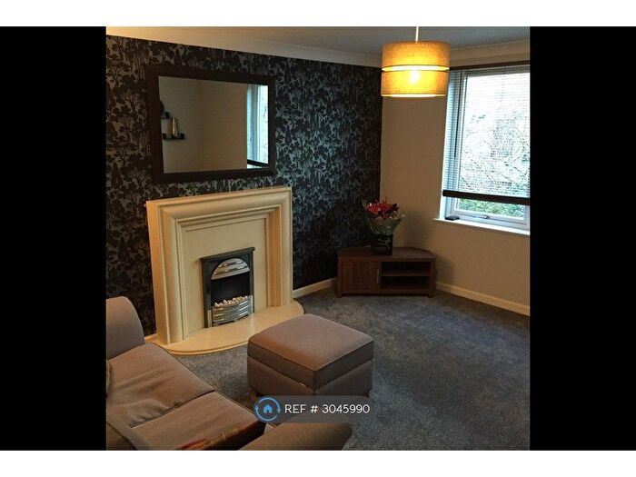 2 Bedroom Flat To Rent In Bloomfield Court, Aberdeen, AB10