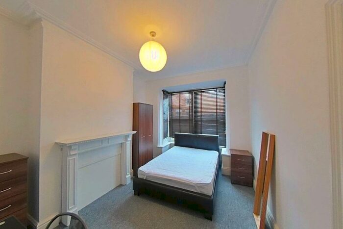 4 Bedroom House Of Multiple Occupation To Rent In William Street, Loughborough - Inc Bills, LE11