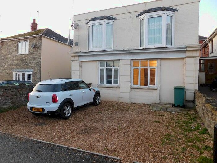 2 Bedroom Maisonette To Rent In Monkton Street, Ryde, Isle Of Wight., PO33