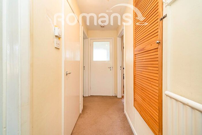 1 Bedroom Flat To Rent In Cherry Tree Close, Farnham, Surrey, GU9