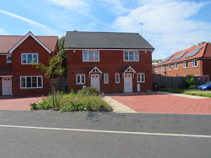 2 Bedroom Property To Rent In Offord Grove, Leavesden, Watford, WD25