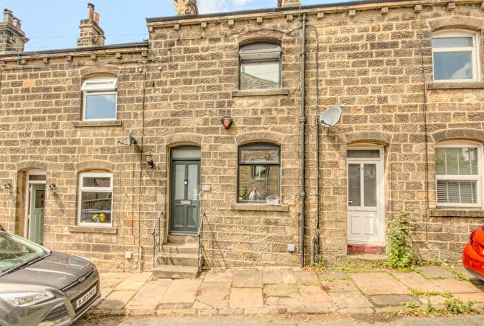 3 Bedroom Terraced House For Sale In West Lane, Embsay, BD23