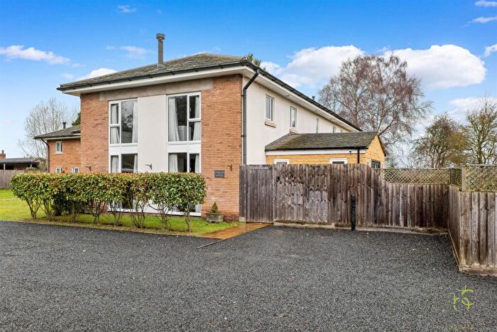 4 Bedroom End Of Terrace House For Sale In Long Marston, Stratford-Upon-Avon, CV37