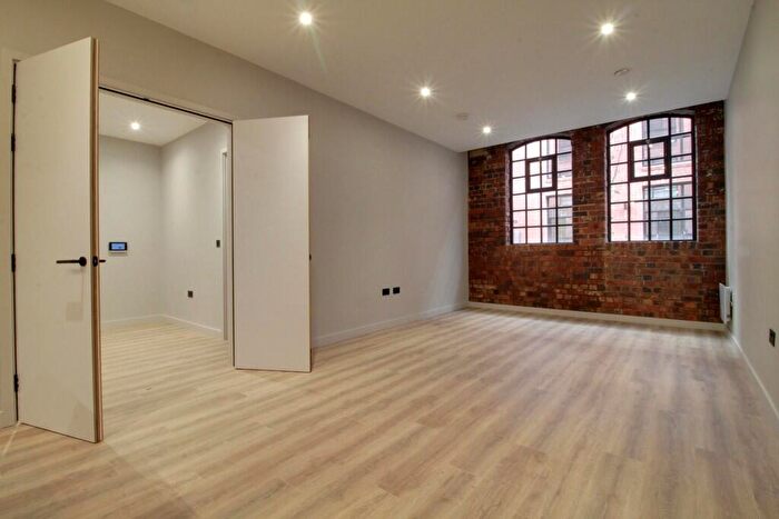 1 Bedroom Apartment To Rent In Pressworks, - Northwood Street, Jewellery Quarter, B3