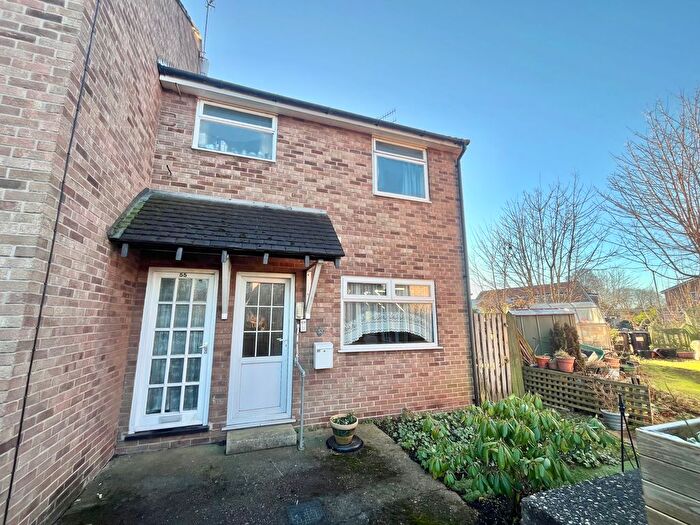 1 Bedroom Flat To Rent In Woodstock Avenue, Nottingham, NG7