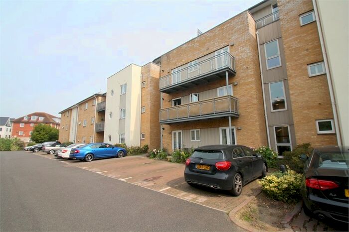 1 Bedroom Flat To Rent In Bridge Wharf, Chertsey, Surrey KT16