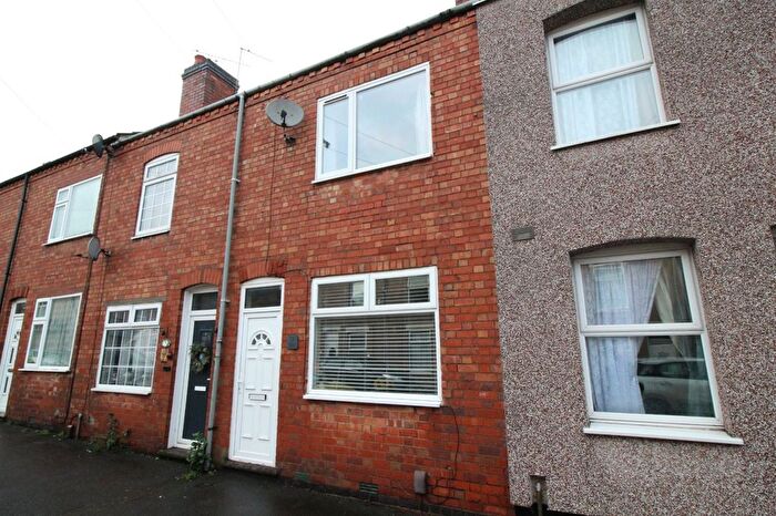 2 Bedroom Terraced House For Sale In William Street, Bedworth, Warwickshire, CV12