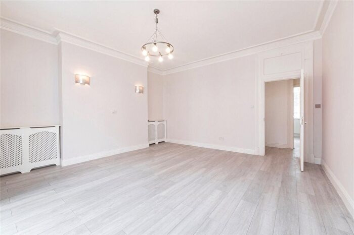 4 Bedroom Flat To Rent In Cabbell Street, London, NW1