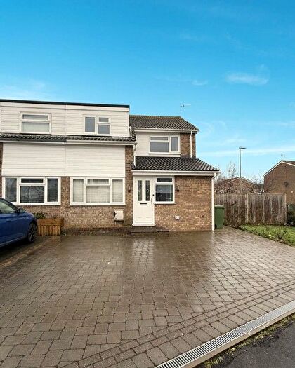 4 Bedroom Semi-Detached House To Rent In Badlesmere Road, Eastbourne, East Sussex, BN22