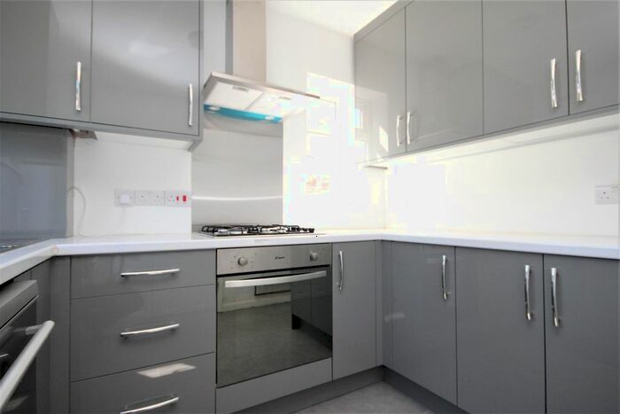 3 Bedroom Property To Rent In Northway, Guildford, GU2