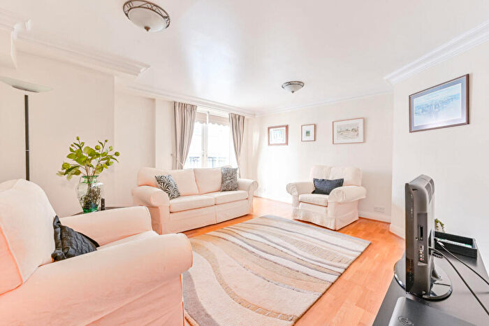 1 Bedroom Flat For Sale In Harewood Avenue, Marylebone, London, NW1