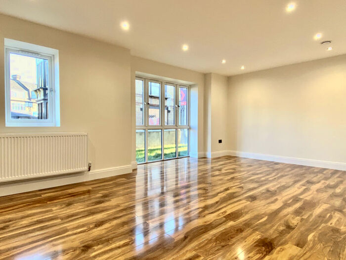 1 Bedroom Flat To Rent In Indus Court, Epsom Road, CR0