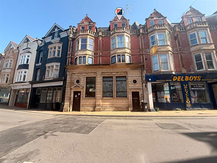 2 Bedroom Flat For Sale In Flat, High StreetIlfracombeDevon, EX34