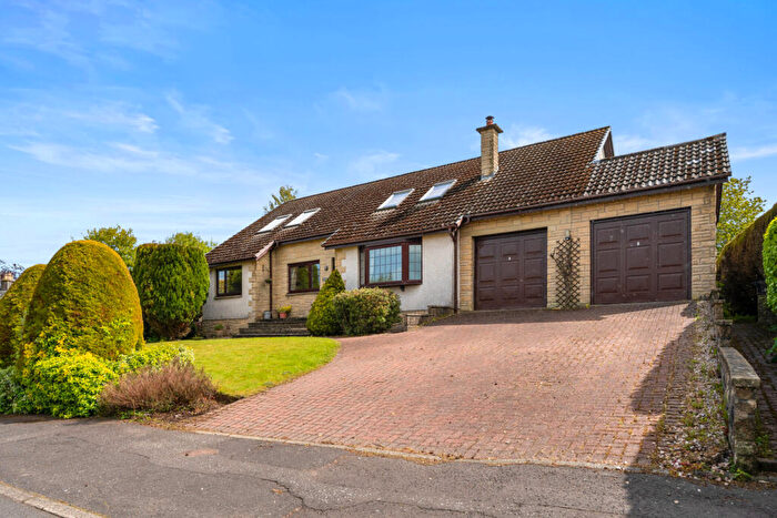 4 Bedroom Detached House For Sale In Thriplee Road, Bridge Of Weir, PA11