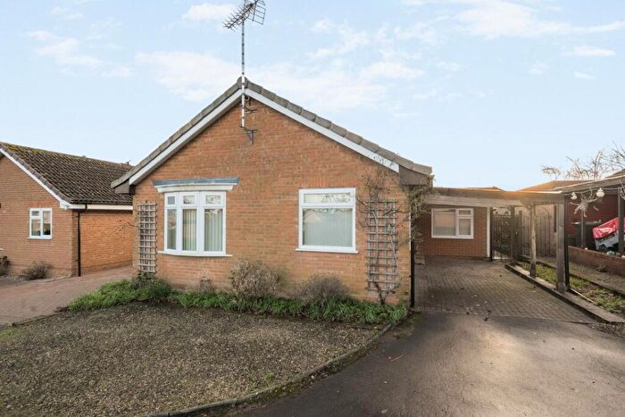 3 Bedroom Detached Bungalow For Sale In Kendal, Toothill, Swindon, SN5