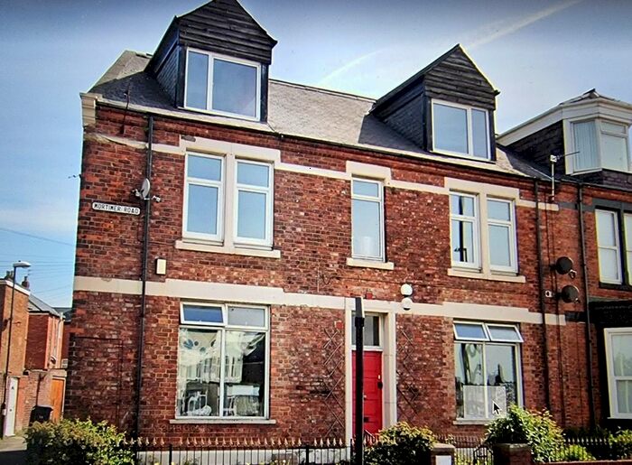 2 Bedroom Flat To Rent In Mortimer Road, South Shields, NE33