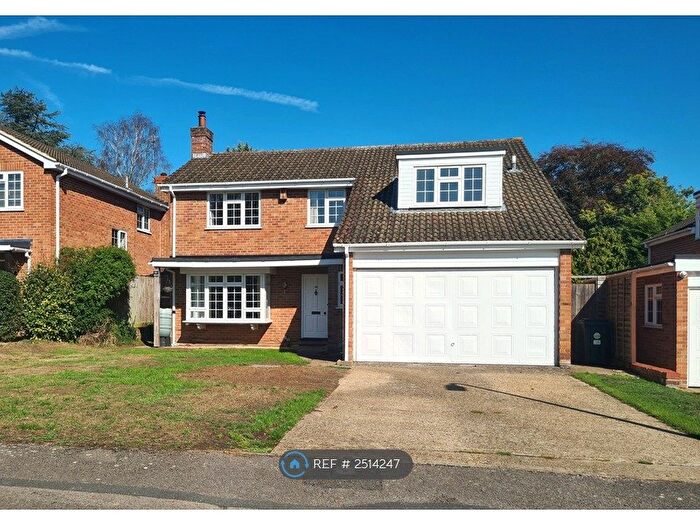 4 Bedroom Detached House To Rent In Picton Way, Caversham, Reading, RG4