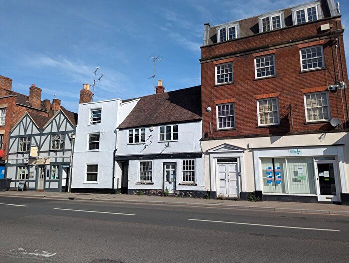2 Bedroom Flat To Rent In Church Street, Tewkesbury, GL20