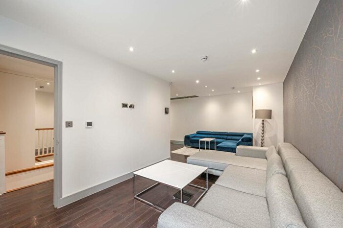 4 Bedroom House To Rent In Westbere Road, West Hampstead, London, NW2