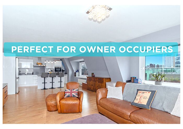 3 Bedroom Flat For Sale In City Central, Wellington Street, LS1