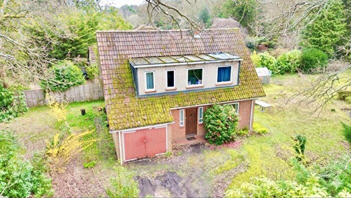 3 Bedroom Detached House For Sale In Nine Mile Ride, Finchampstead, Wokingham, Berkshire, RG40