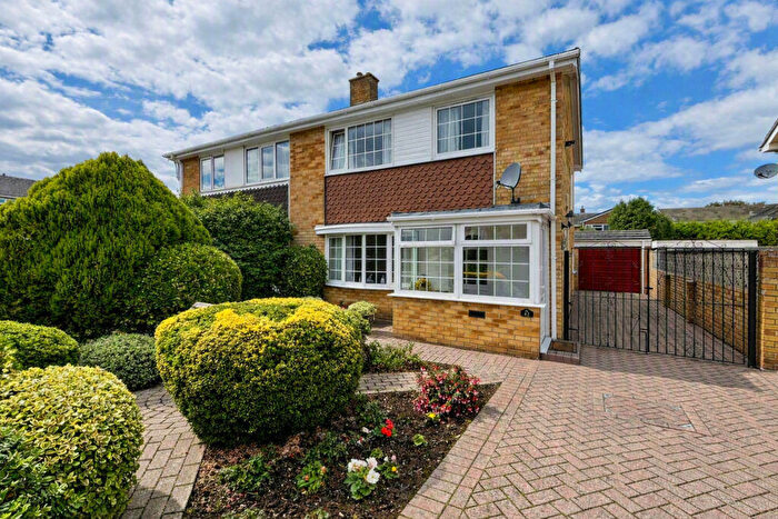 3 Bedroom Semi-Detached House For Sale In St. Helens Road, Alverstoke, Gosport, PO12
