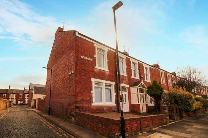 4 Bedroom End Of Terrace House To Rent In Windsor Terrace, South Gosforth, Newcastle Upon Tyne, NE3