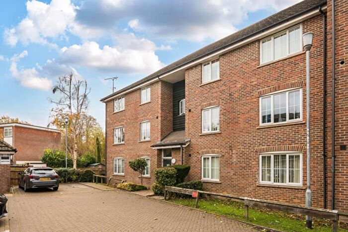 2 Bedroom Flat For Sale In Chesham, Buckinghamshire, HP5