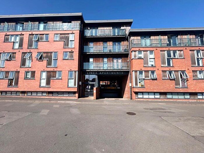 2 Bedroom Flat For Sale In Dunstall Street, Scunthorpe, DN15