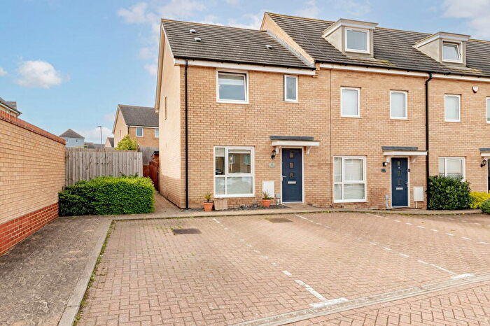 3 Bedroom End Of Terrace House For Sale In Banteng Terrace, Whitehouse, Milton Keynes, MK8
