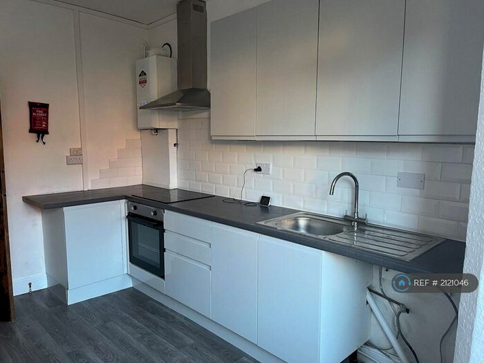 1 Bedroom Flat To Rent In Ground Floor, Northampton, NN1