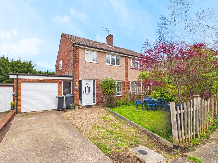 3 Bedroom Semi Detached House For Sale In Greville Avenue, South Croydon, CR2