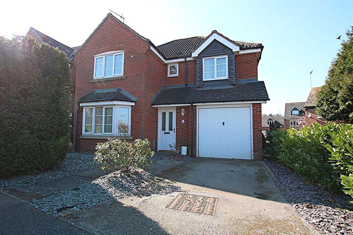 4 Bedroom Detached House For Sale In Cony Walk, Grange Park, NN4