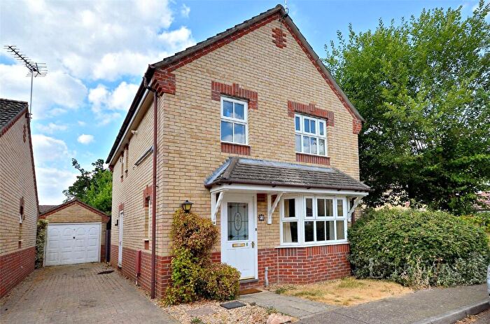 3 Bedroom House To Rent In Collingwood Close, Hethersett, Norwich, NR9