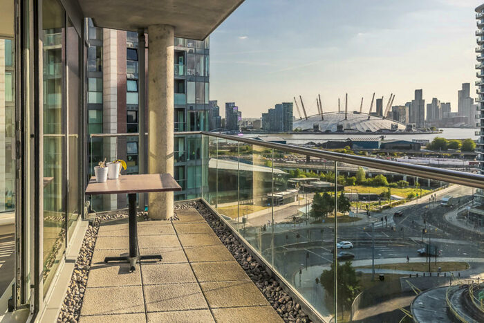 2 Bedroom Apartment To Rent In Ross Apartments, Royal Victoria Dock, E16