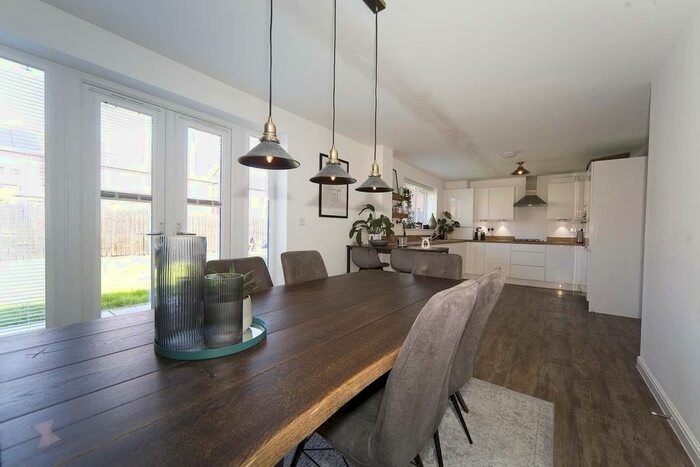 4 Bedroom Detached House For Sale In Redgrave Avenue, Hartlepool, TS26