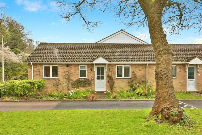 2 Bedroom Terraced Bungalow For Sale In College Lane, Norwich, NR4