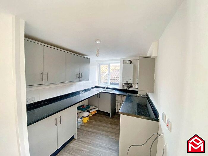 2 Bedroom Flat To Rent In High Street, Llantrisant, Pontyclun, CF72