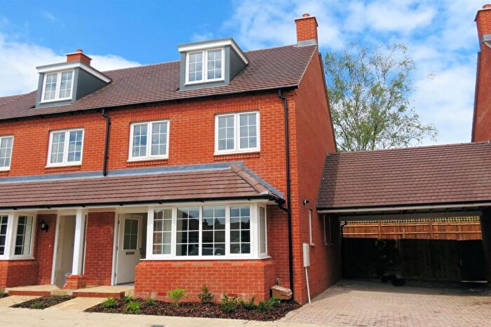 3 Bedroom Semi Detached House To Rent In Clayton Road, Lane End, HP14