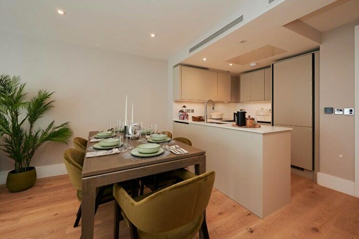 3 Bedroom Apartment To Rent In Flat, Baker, Baker Street, London, NW1