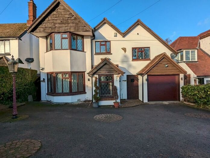 3 Bedroom Detached House To Rent In Bradway Road, Sheffield, S17