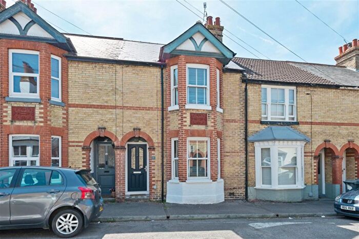 2 Bedroom Terraced House For Sale In Guildford Road, Canterbury, CT1