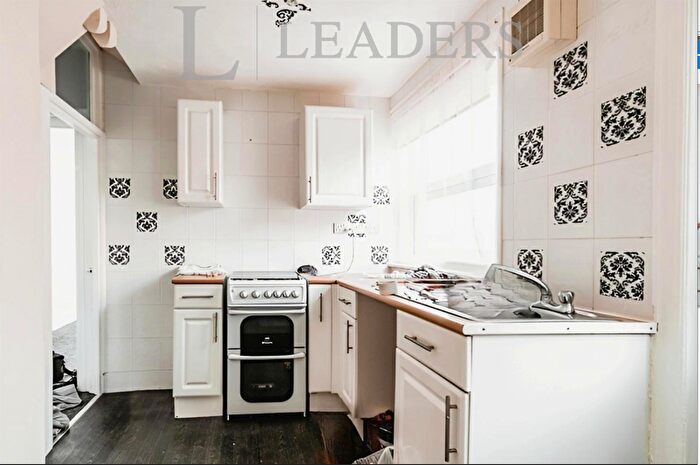 Studio To Rent In Nyewood Lane, PO21