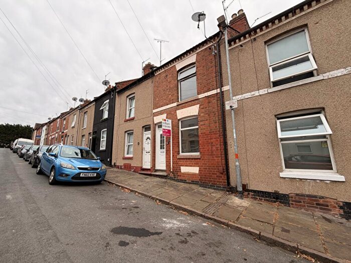 3 Bedroom House To Rent In Brook Street, Northampton, NN1