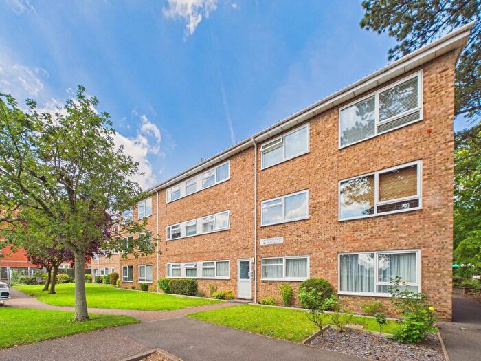 3 Bedroom Apartment For Sale In Grovelands, Thorpe Road, Peterborough, PE3