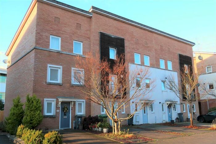 4 Bedroom Town House To Rent In Burford Gardens, Cardiff, CF11