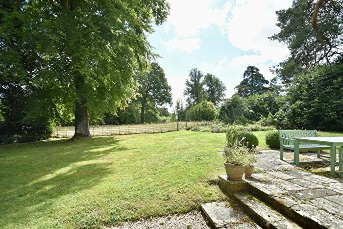 2 Bedroom Detached House To Rent In Kirtlington Park, Kirtlington, OX5