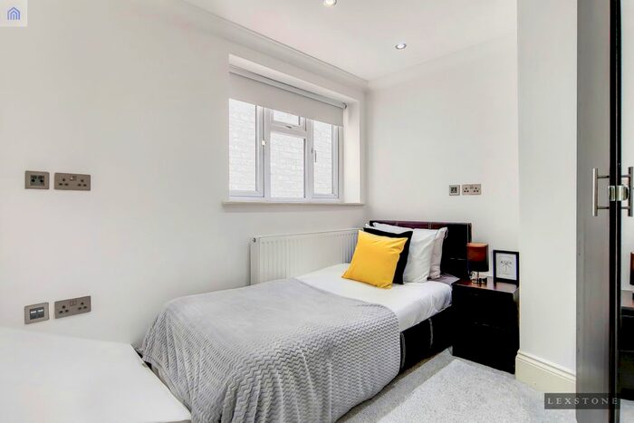 2 Bedroom Flat To Rent In Bell Street, London, NW1