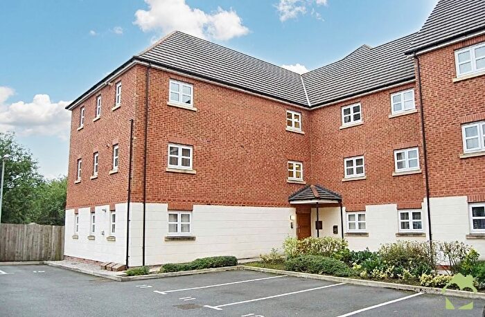 2 Bedroom Flat To Rent In Hartford Drive, Bury, BL8
