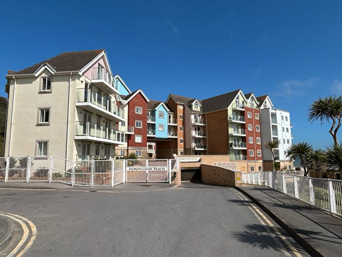 2 Bedroom Flat To Rent In Honeycombe Beach, Boscombe, BH5